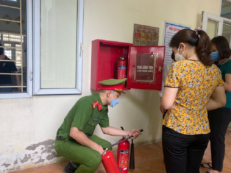 Phòng cháy, chữa cháy trường học: Ai quản?